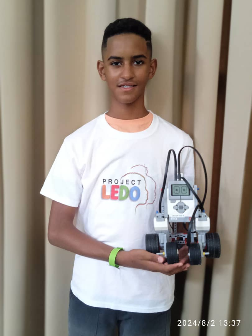 Project LEDO robotics program in Havana, summer 2024